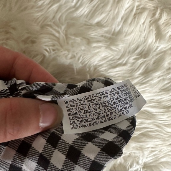 Forever 21 Black and White Gingham Button Down Pajama Set - Picture 5 of 8